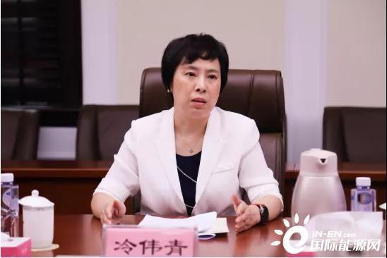 冷伟青-冷伟青任上海实业董事长简介
