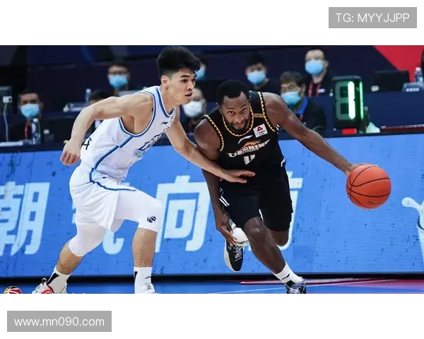 弗格经验成辽篮关键助力携手张镇麟展现默契助新援快速融入球队